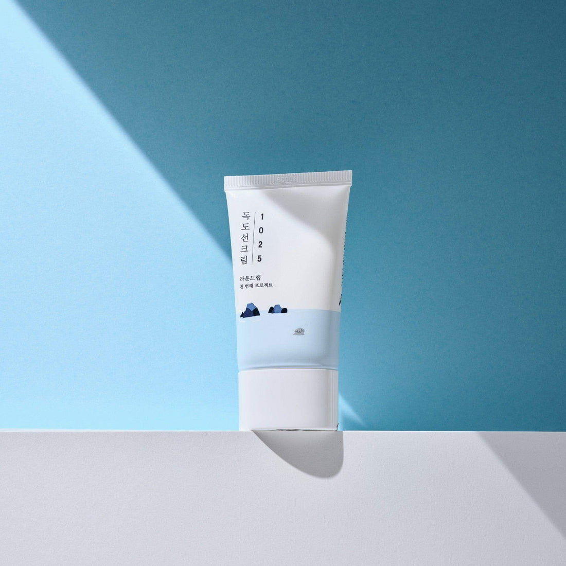 1025 Dokdo Sunscreen SPF 50+, PA++++ - Round Lab