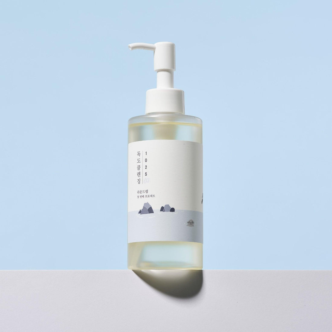 1025 Dokdo Cleansing Oil - Round Lab