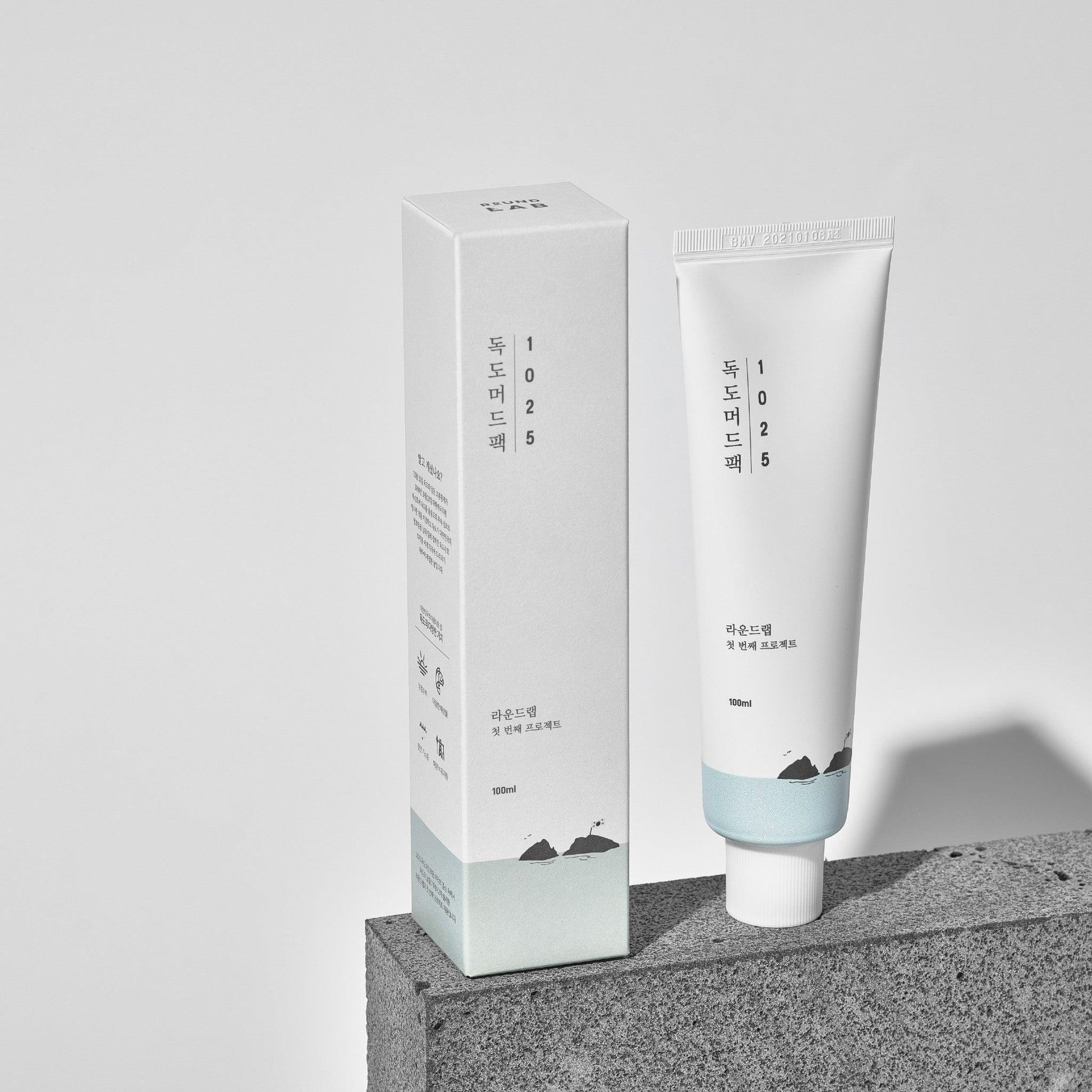 1025 Dokdo Mud Pack - Round Lab