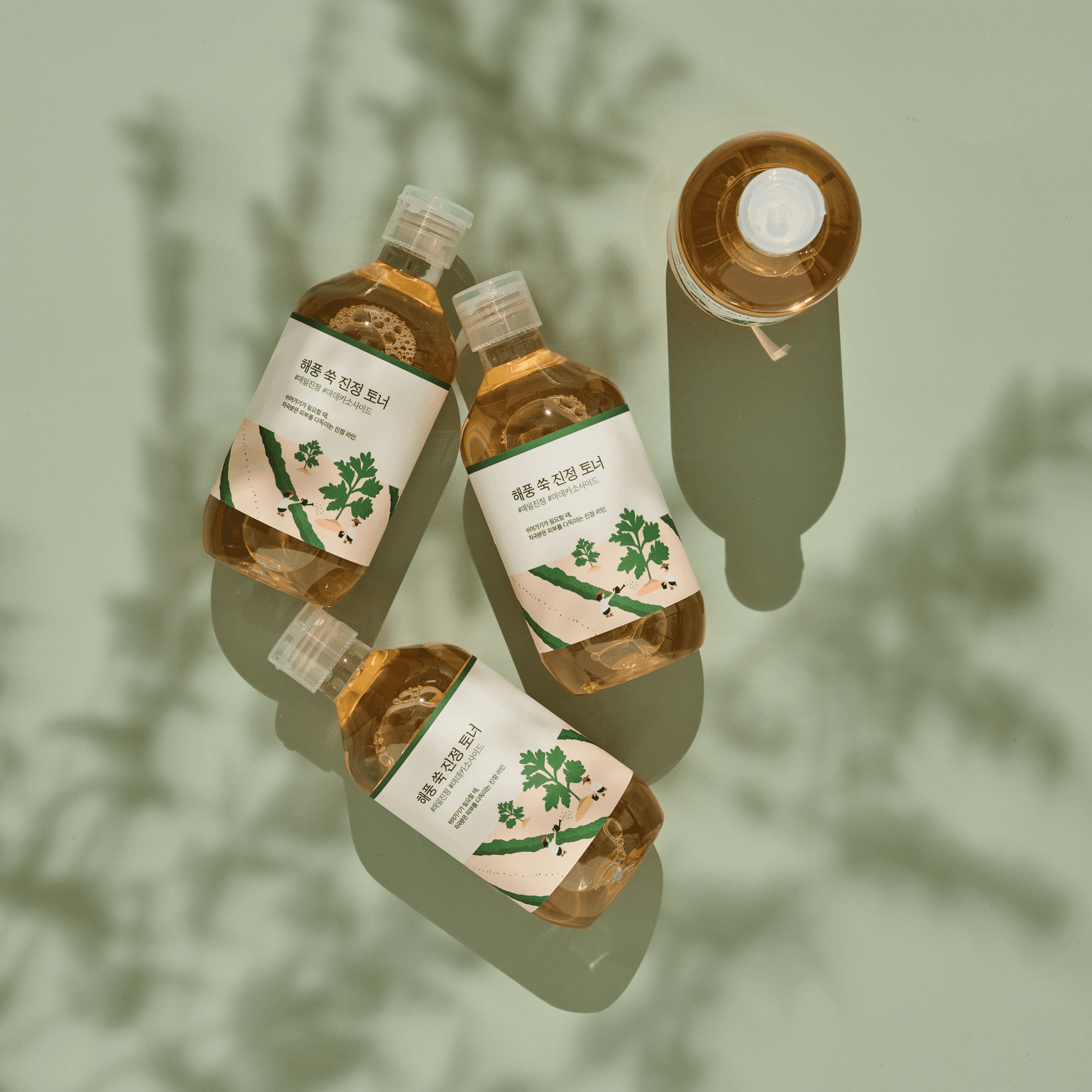Mugwort Calming Toner - Round Lab