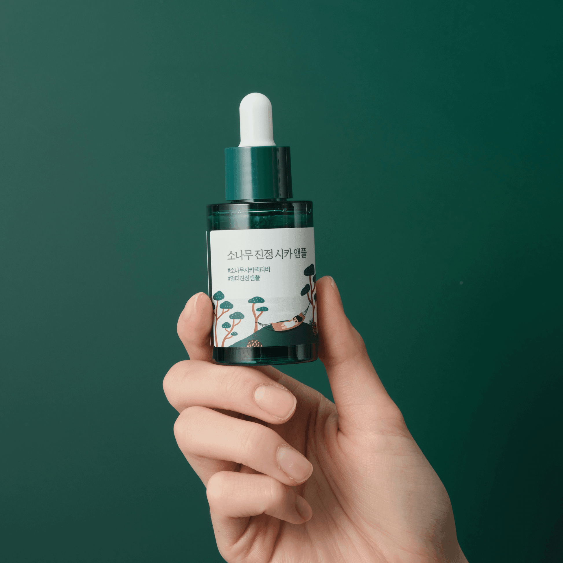 Pine Calming Cica Ampoule - Round Lab