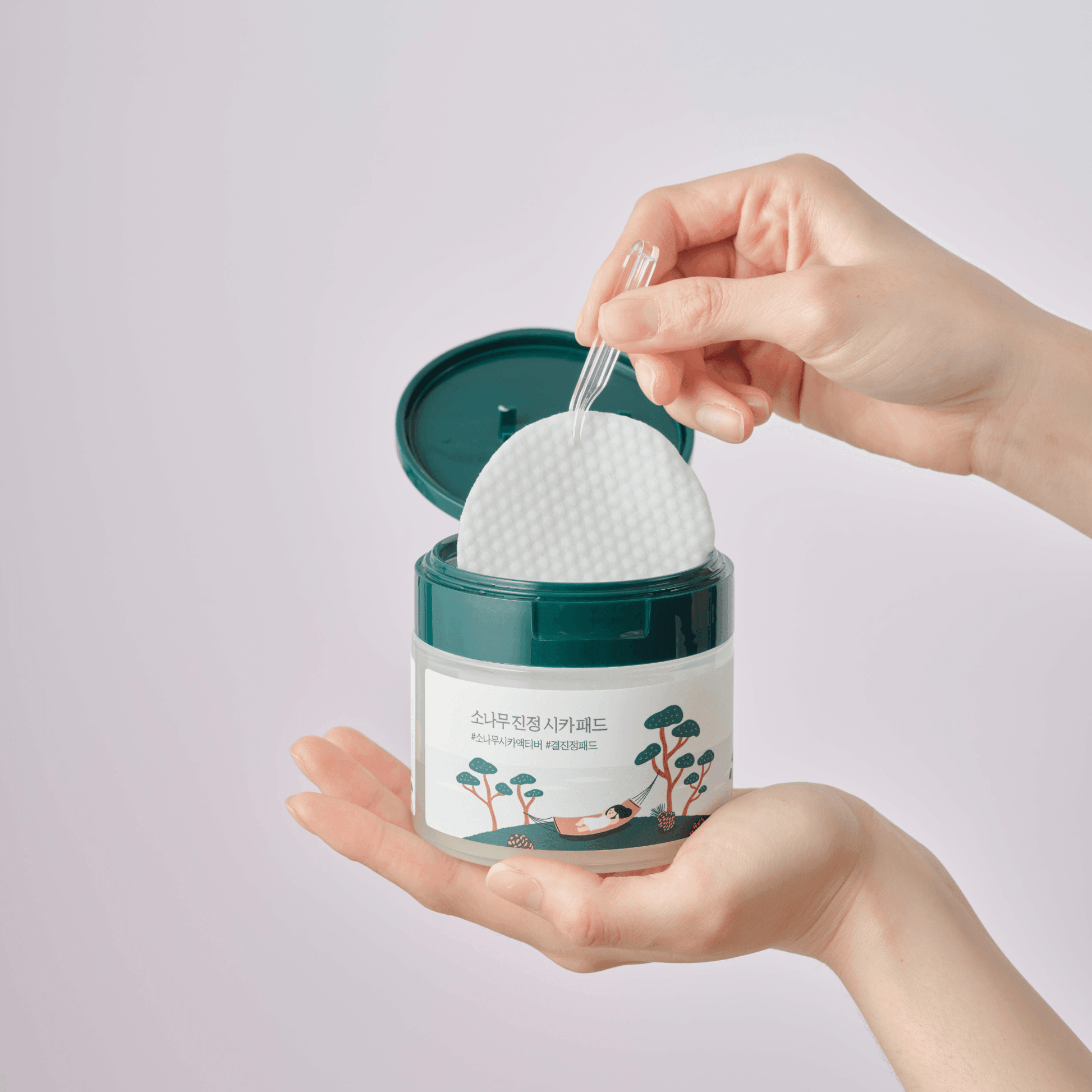 Pine Calming Cica Pad - Round Lab