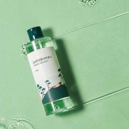 Pine Calming Cica Toner - Round Lab